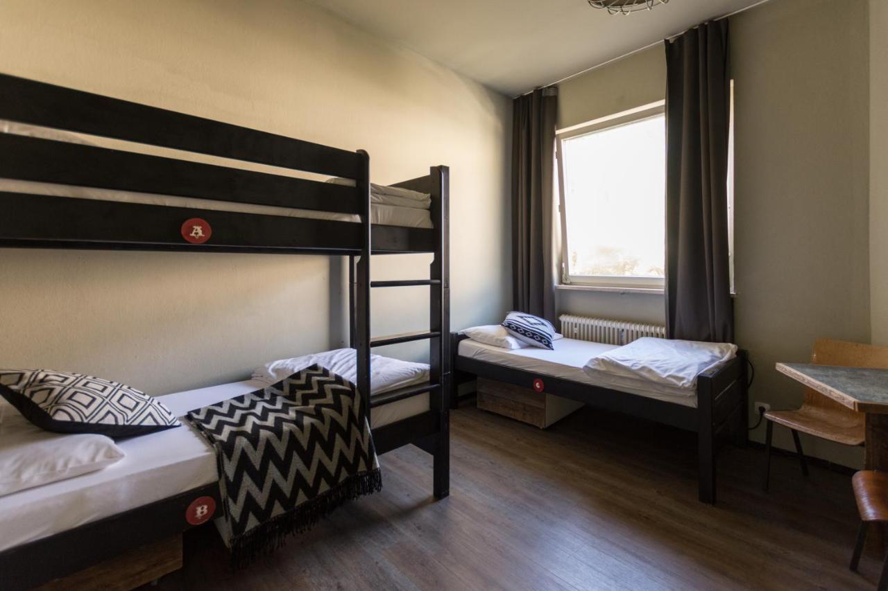 Gspusi Bar Hostel - Munich — Photos 2
