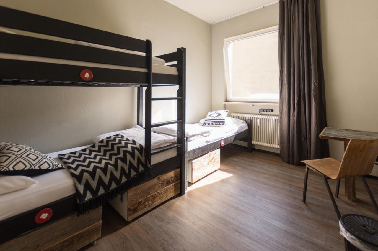Gspusi Bar Hostel - Munich, Munich